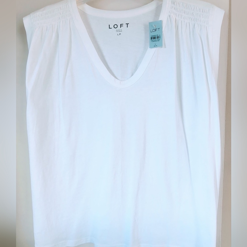 NWT LOFT Womens Top